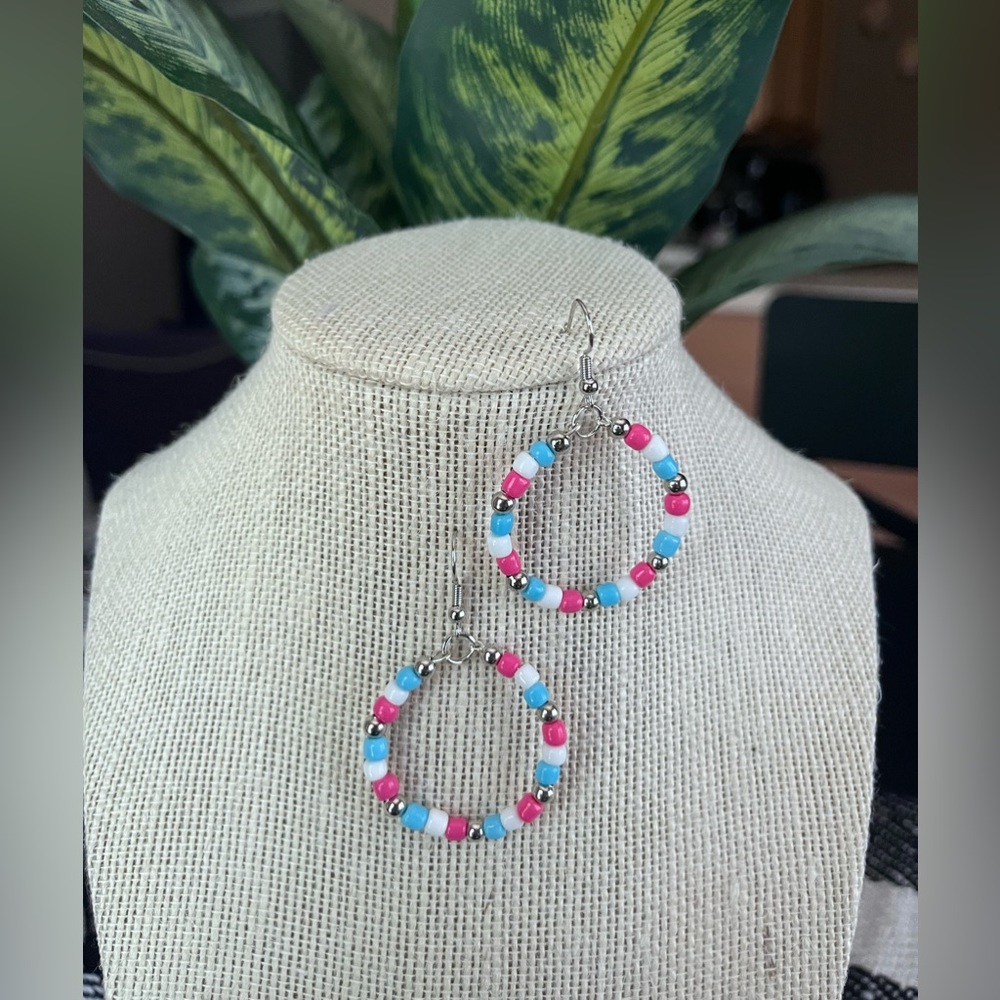 🌸Handmade Earrings 🌸 - Picture 5 of 10